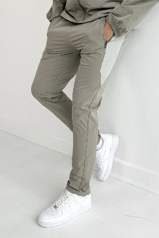 Panel Tech Pants - Grey Youthful Men's Pop