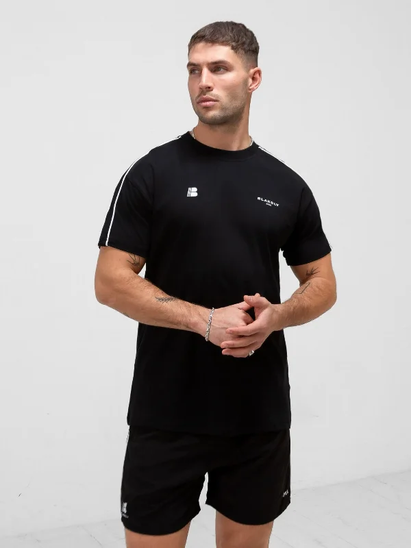 Apex Pro Relaxed T-Shirt - Black Youthful Men's Pop